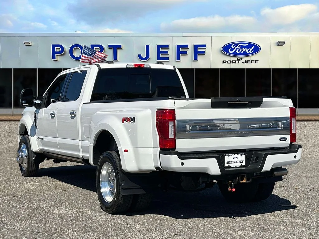 Used 2022 Star White Metallic Tri-Coat Ford Platinum image 8
