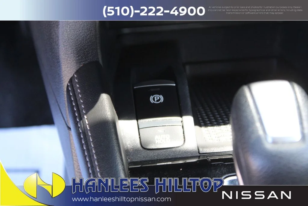 Used 2024 Orange Nissan SR image 19