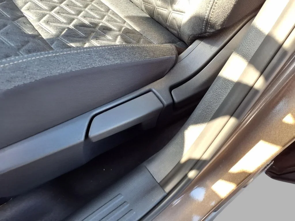 New 2027 Brown Nissan SV image 20