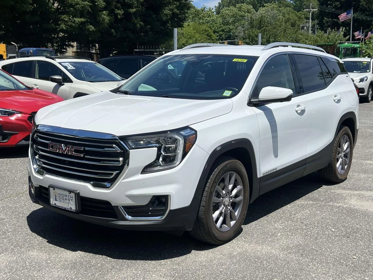2022 GMC Terrain SLT - Photo 2