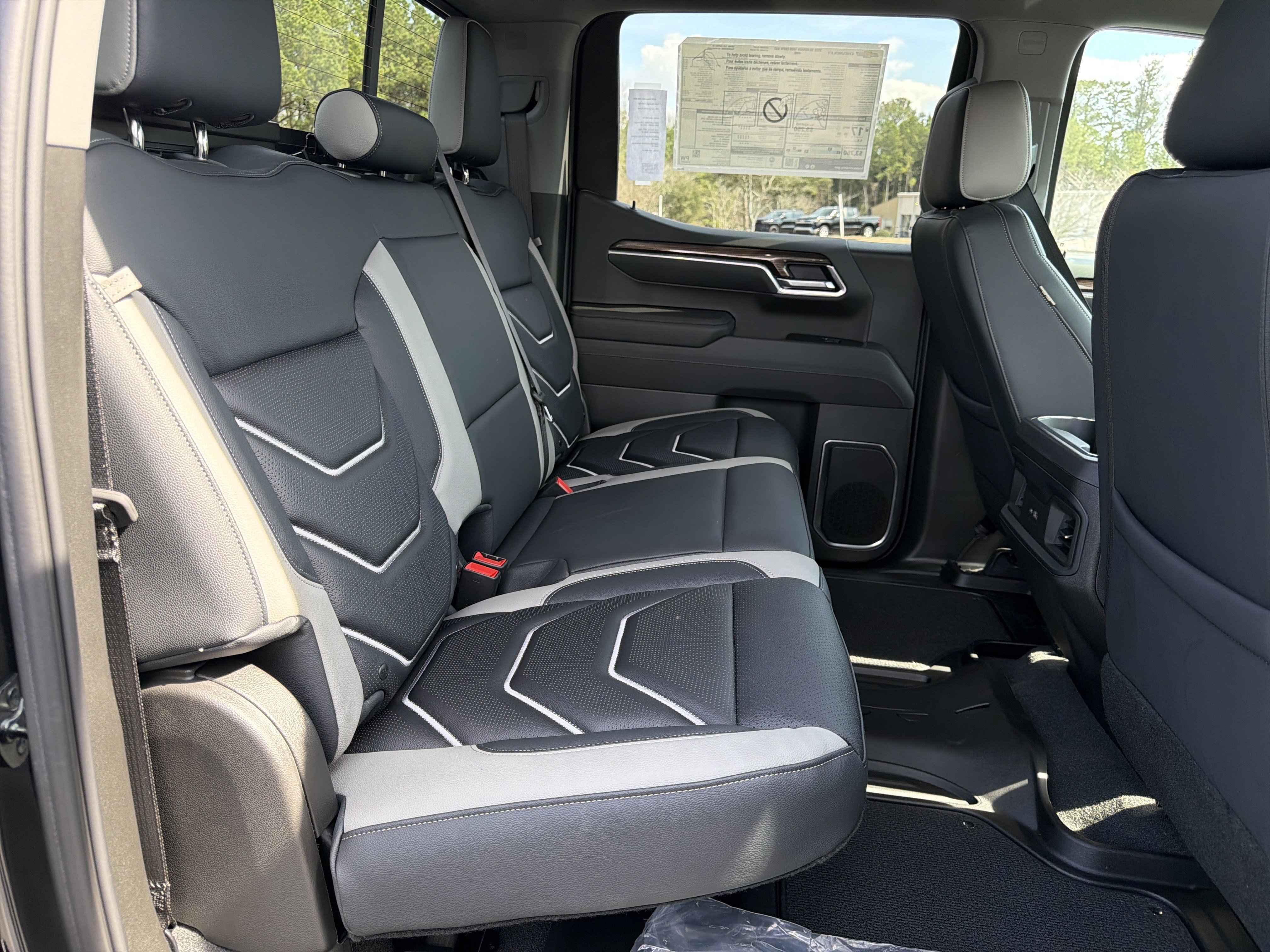 2025 Chevrolet Silverado 1500 RST - Photo 15