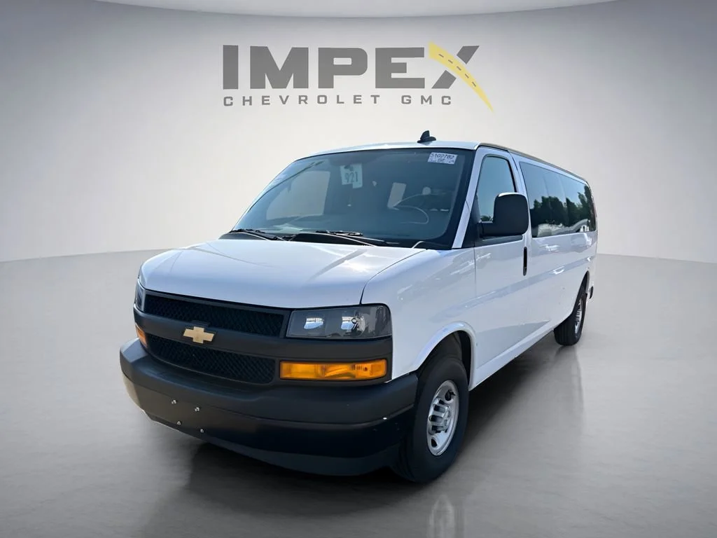 Summit White 2025 Chevrolet Express 3500 LS Extended RWD Van Rear-Wheel Drive 