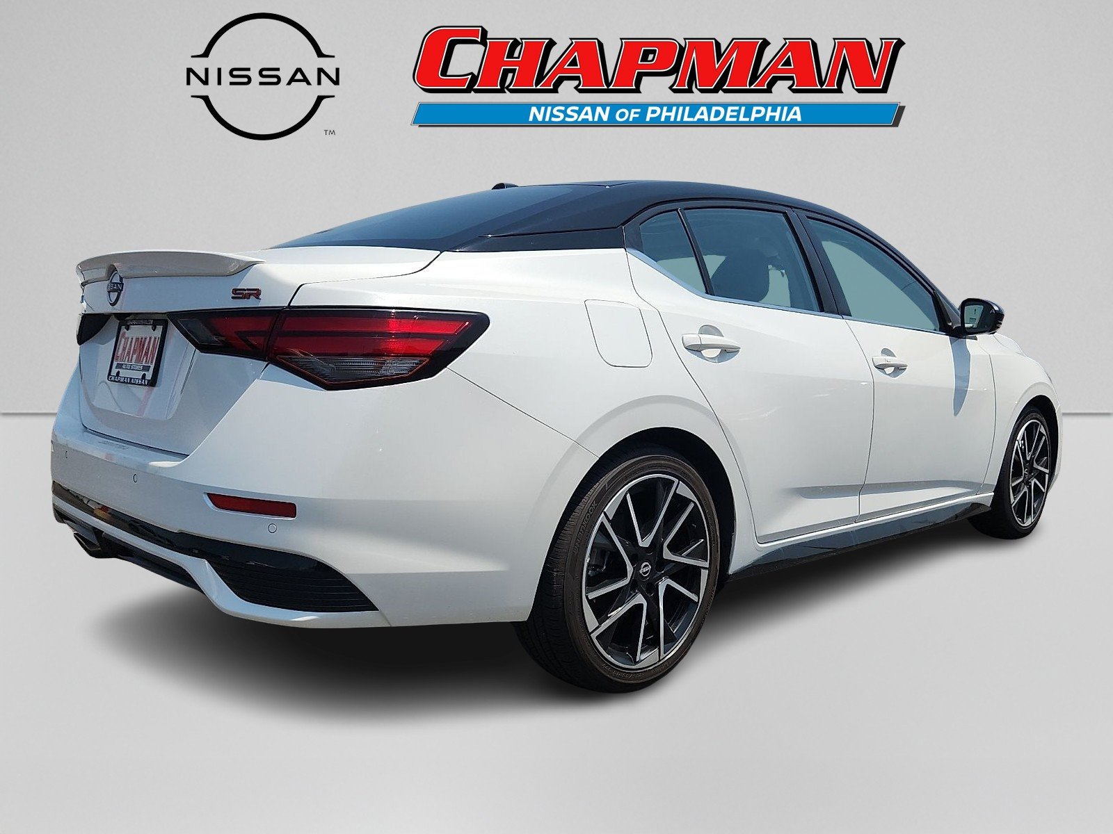 Used 2025 Aspen White Tricoat/Super Black Nissan SR image 6