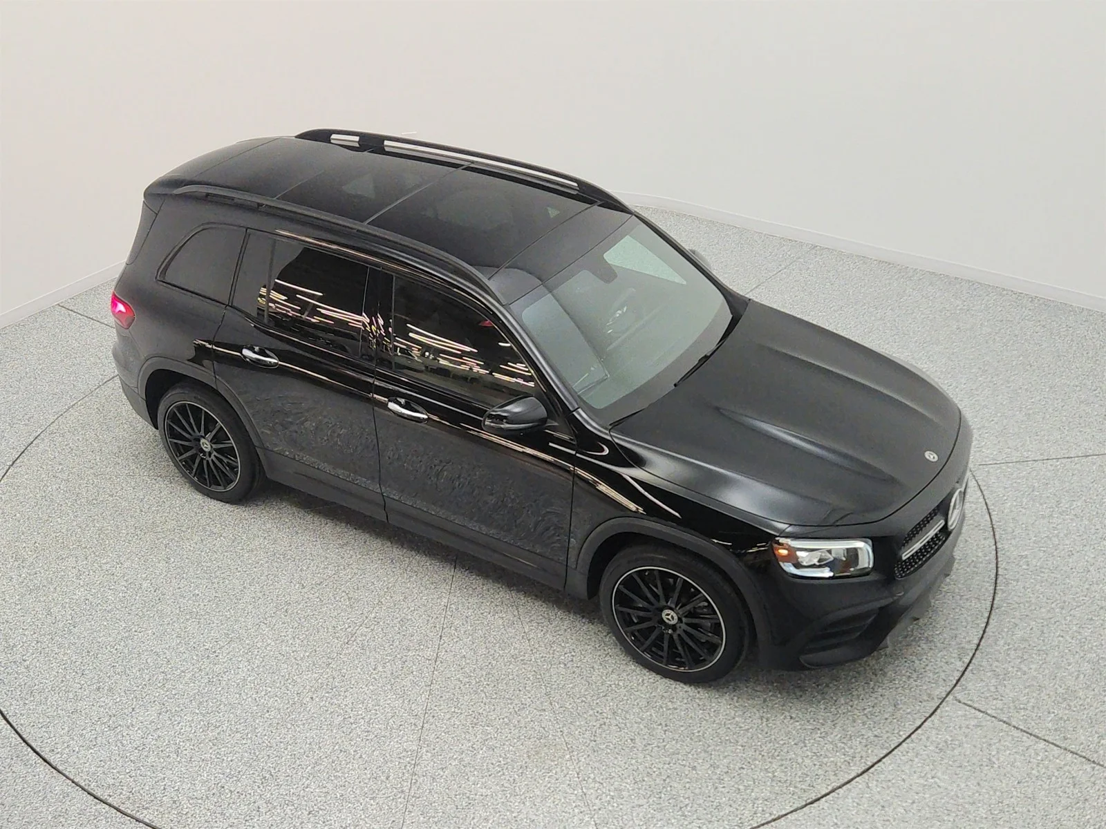 Used 2022 Night Black Mercedes-Benz GLB 250 SUV image 24