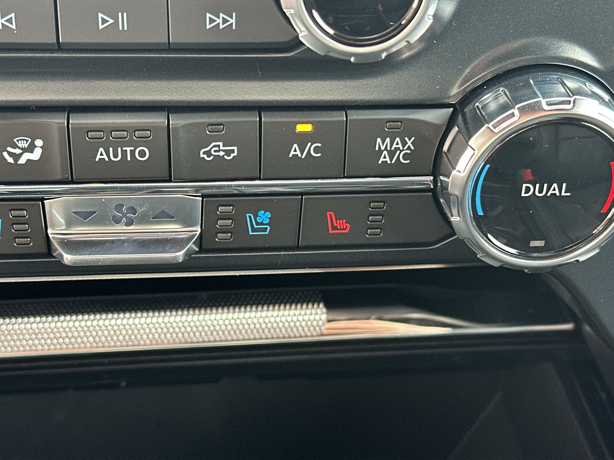 New 2026 Avalanche Ford Lariat® image 26