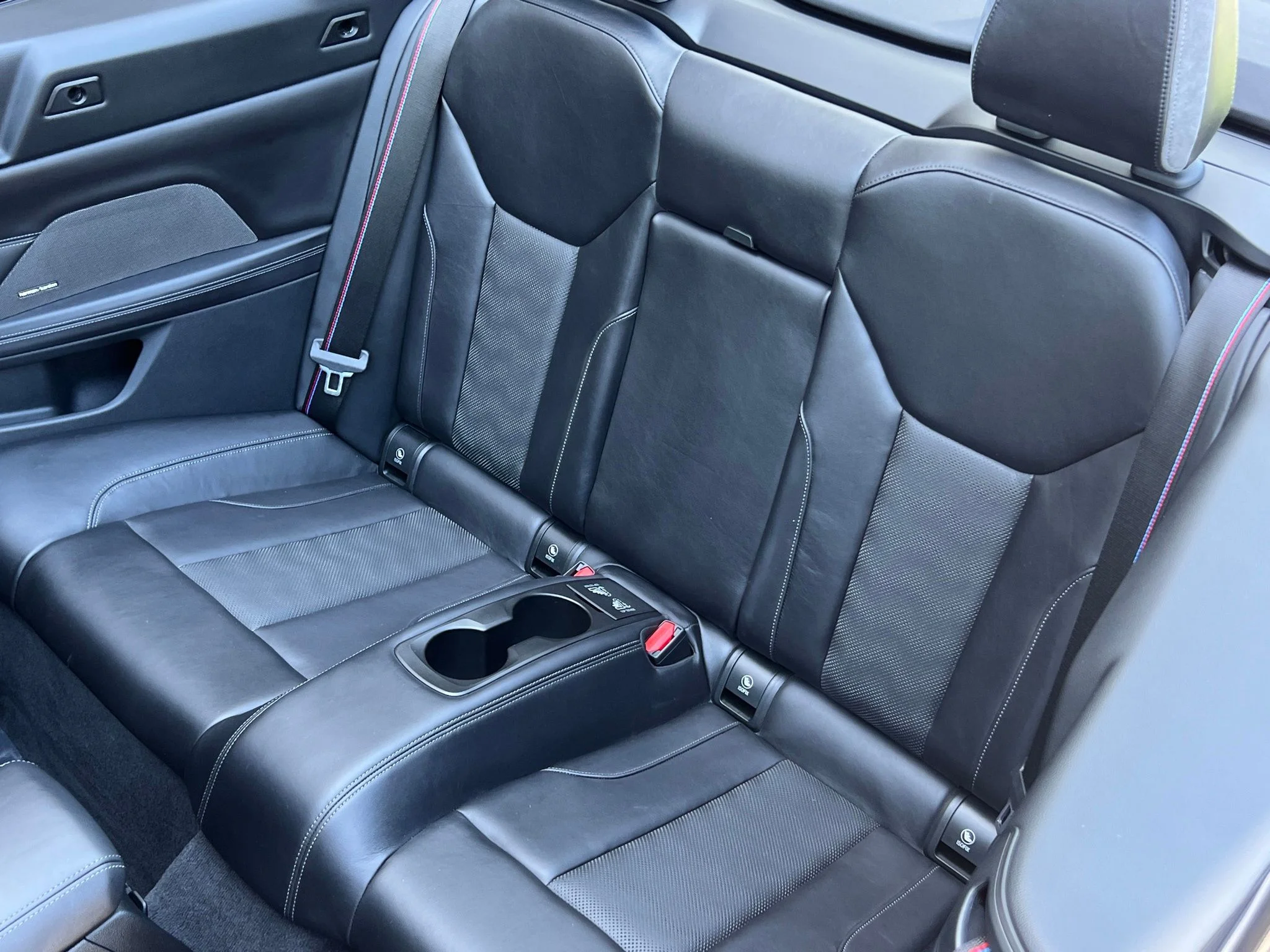 Used 2022 White BMW Competition image 20