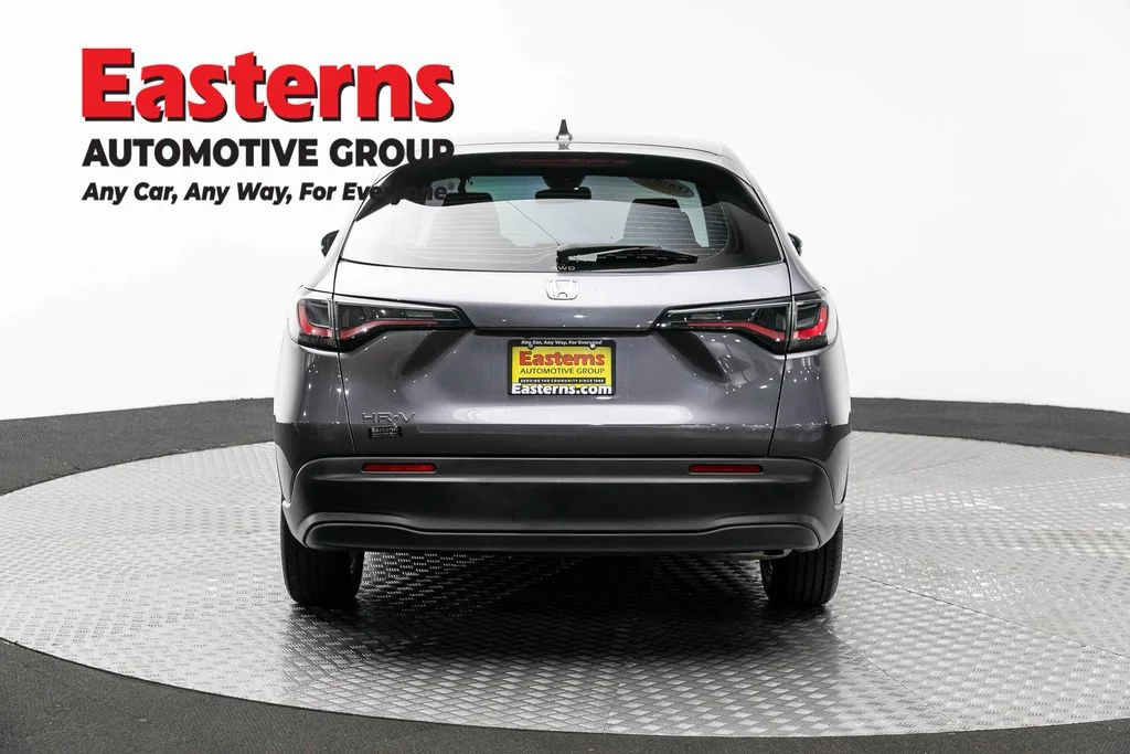 Used 2023 Gray Honda LX image 6