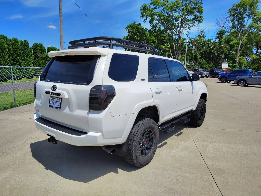 Used 2022 White Toyota SR5 Premium image 5