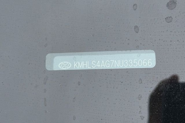 Used 2022 Phantom Black Hyundai SEL image 11