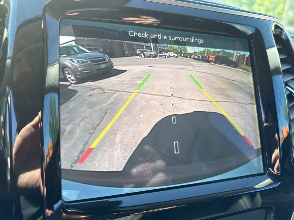 Used 2020 White Jeep Limited image 31