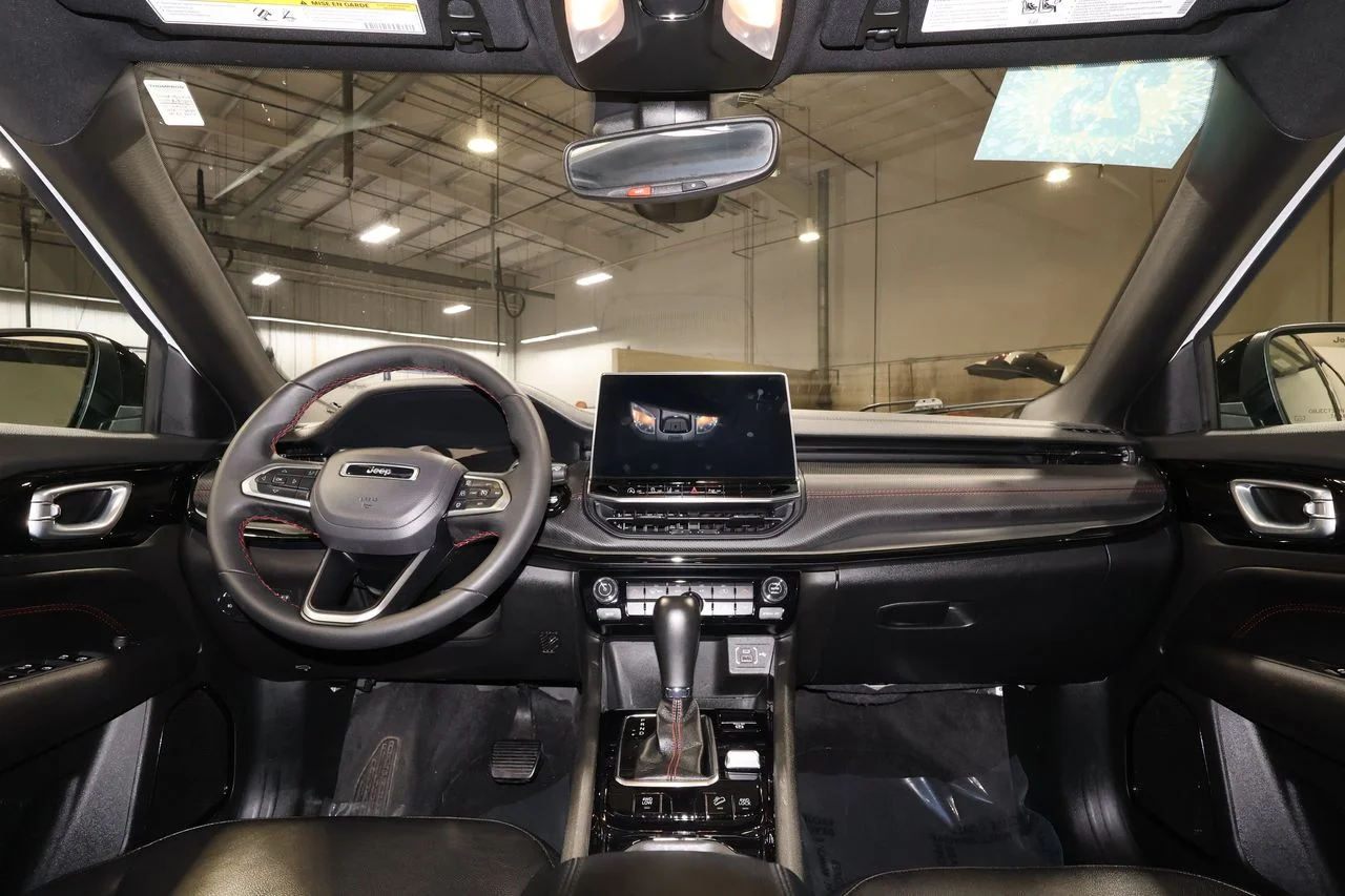 2025 Jeep Compass Trailhawk - Photo 28