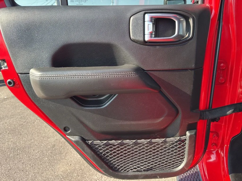 Used 2021 Red Jeep Unlimited Sahara Altitude image 19