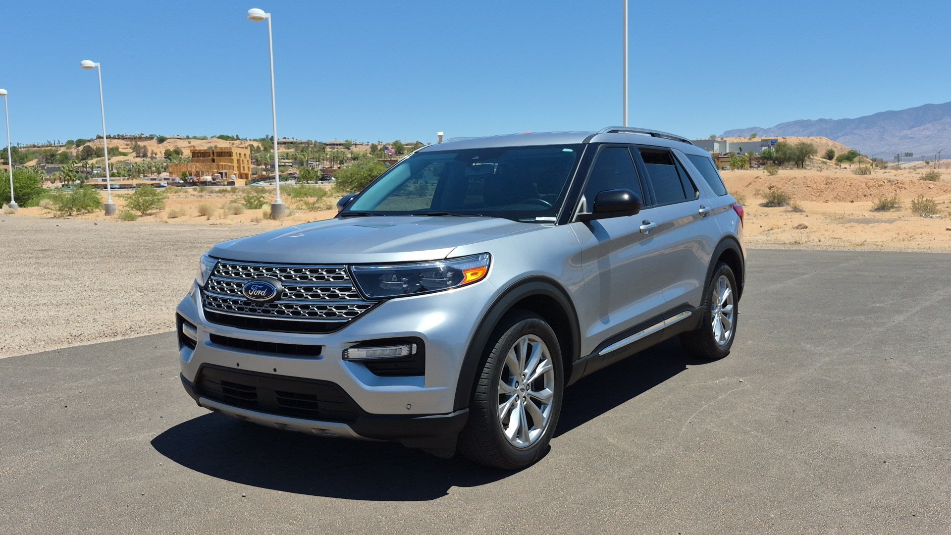 Used 2023 Silver Metallic Ford Limited image 7
