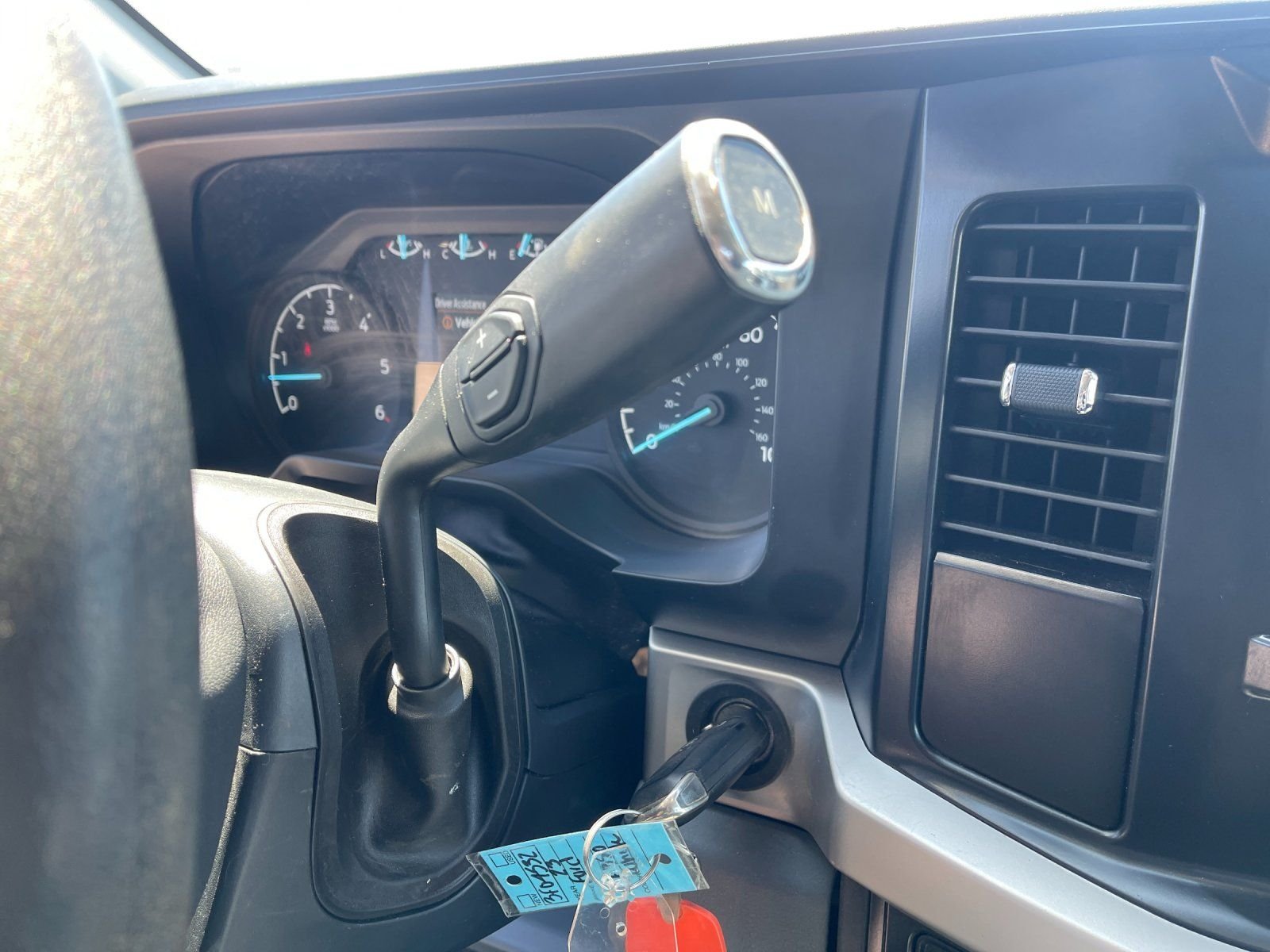 Used 2023 White Ford XL image 19