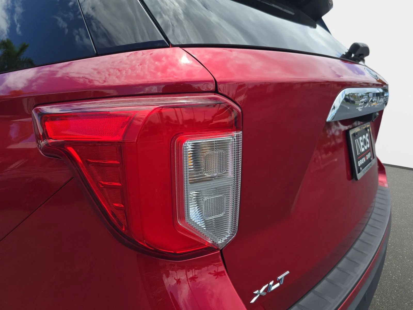 Used 2020 Red Ford XLT image 16