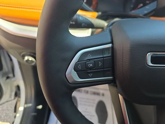 Used 2025 White Jeep Limited image 17