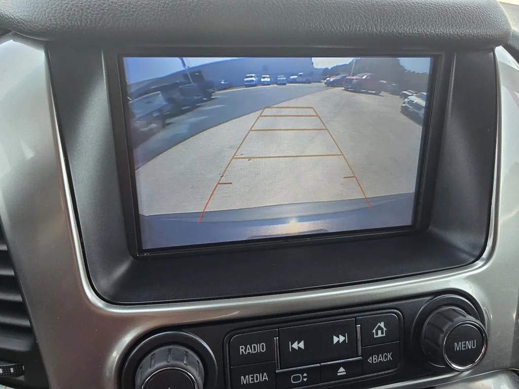 Used 2018 TUNGSTEN METALLIC Chevrolet LT image 16