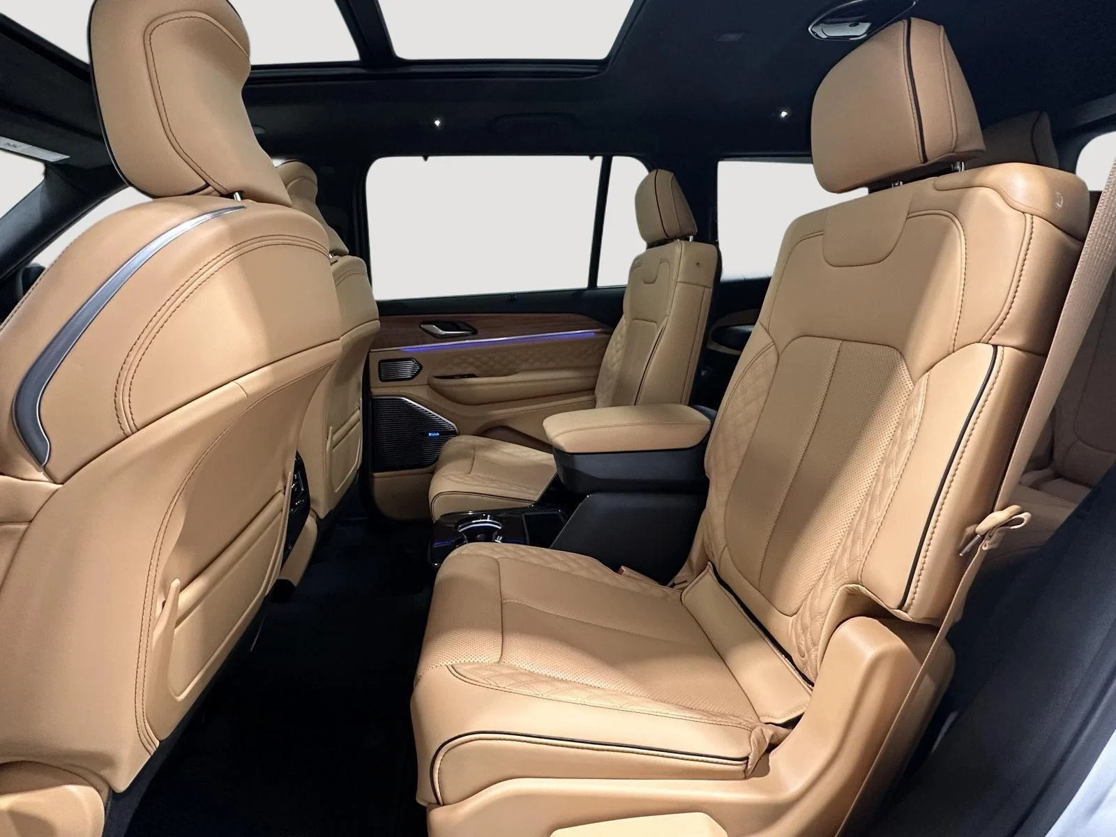 Used 2025 White Jeep Summit image 23