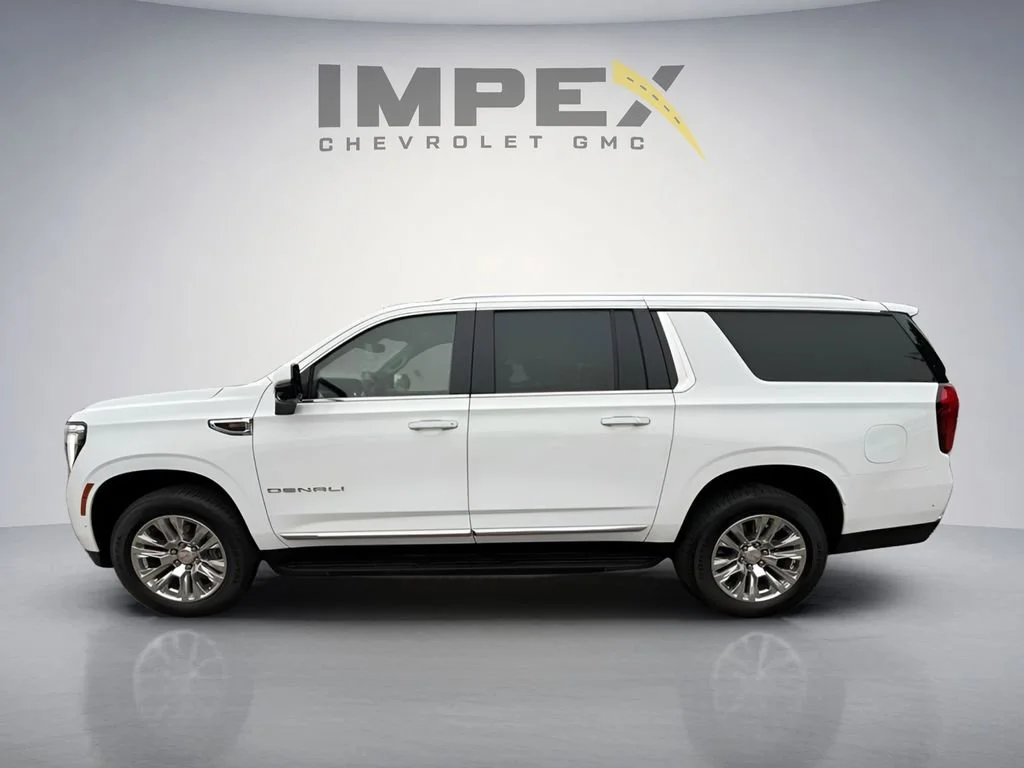 Used 2025 Summit White GMC Denali image 3
