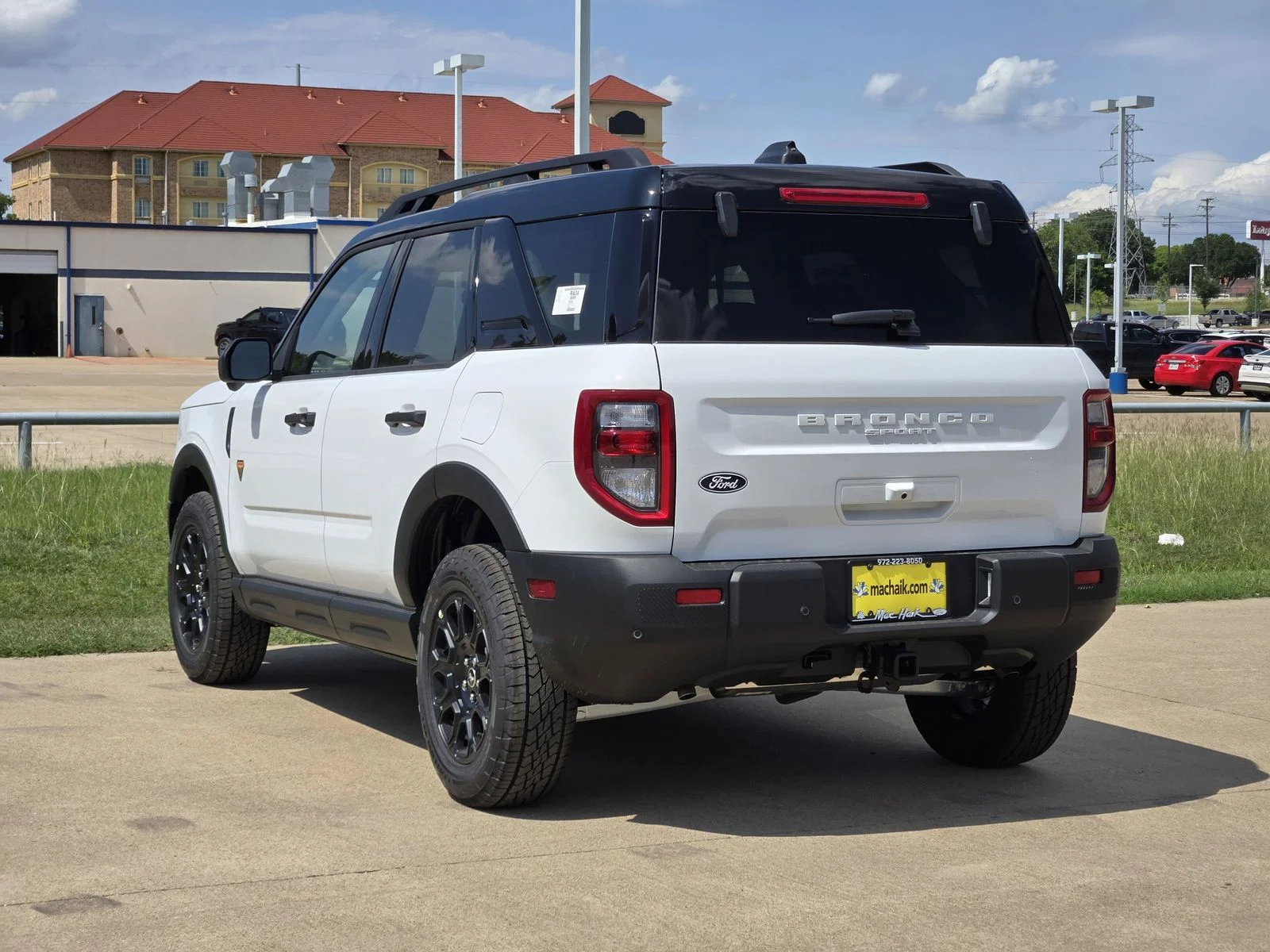 New 2026 Oxford White Ford Badlands® image 3