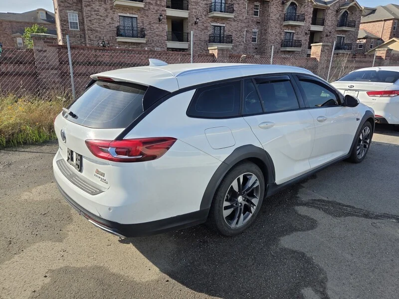 Used 2018 Summit White BUICK PREFERRED image 9