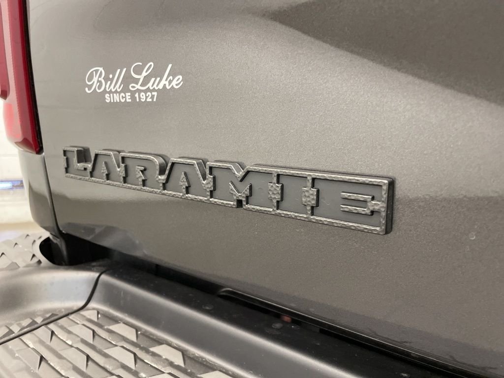 New 2026 Granite Crystal Metallic Clear-Coat Exterior Paint RAM Laramie image 6