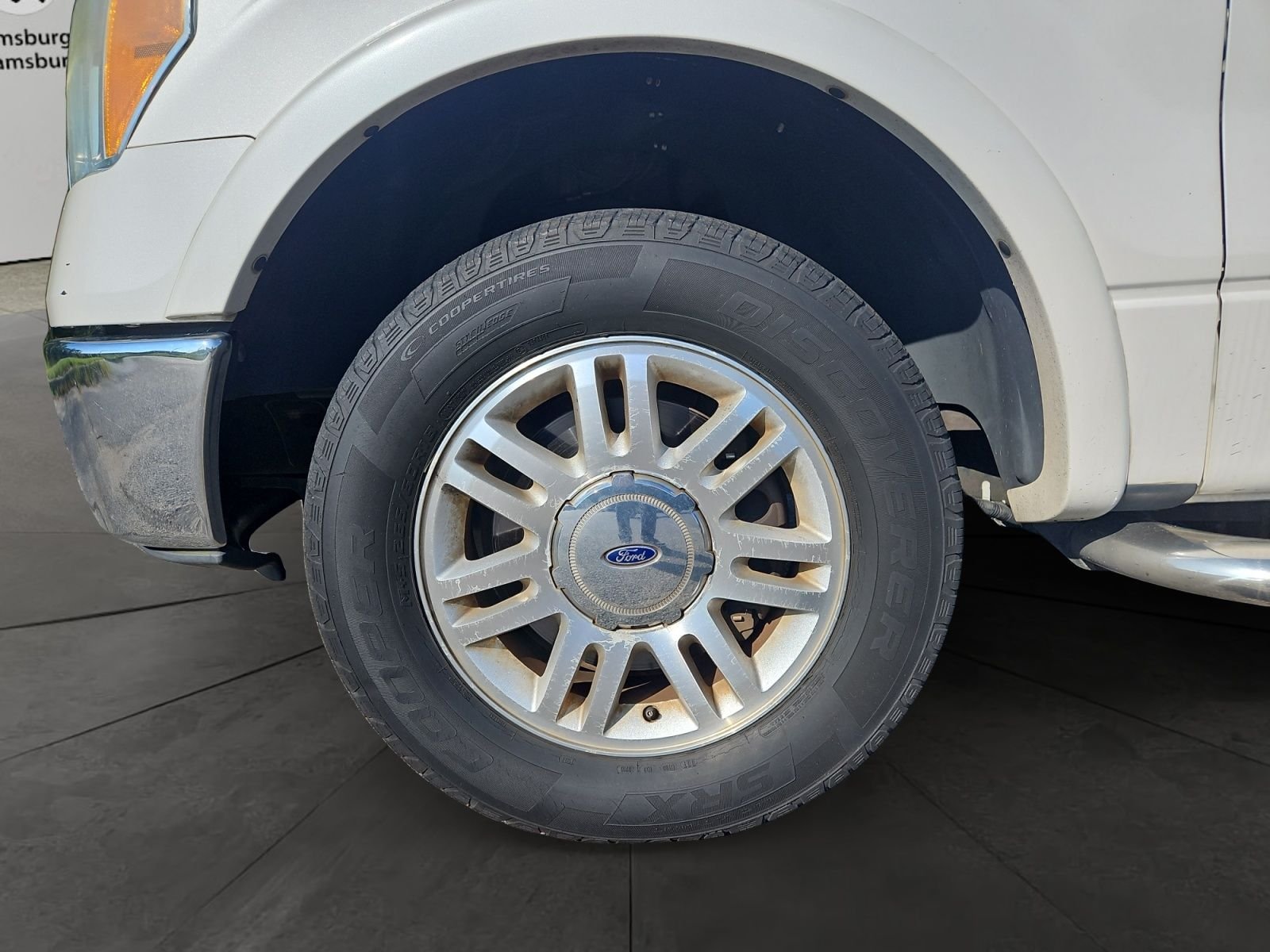 Used 2010  Ford Lariat image 14
