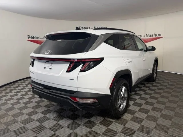 Used 2023 White Hyundai SEL image 4