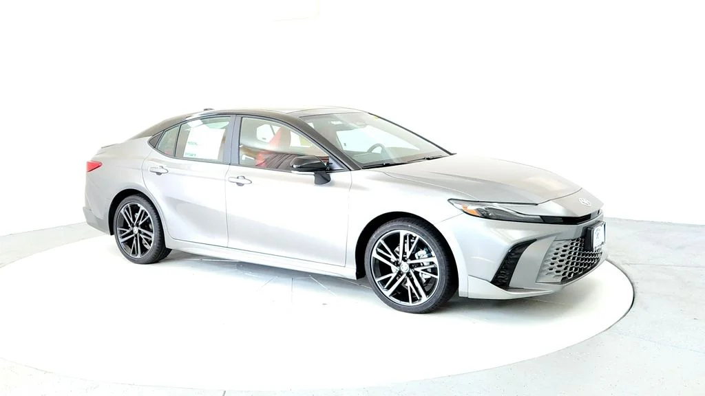 New 2026 Heavy Metal with Midnight Black Metallic roof Toyota XSE image 7