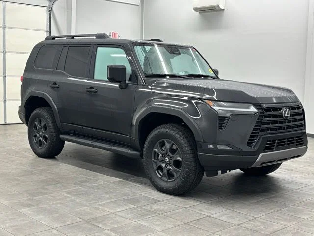 2025 Lexus GX 460 550 Overtrail's photo