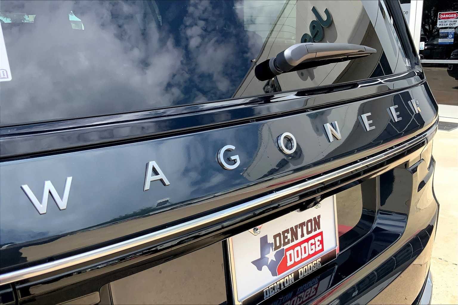 2025 Jeep Wagoneer Series I - Photo 15