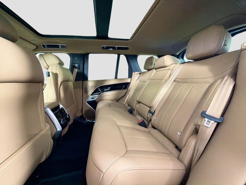 New 2026 Santorini Black Land Rover SE image 26