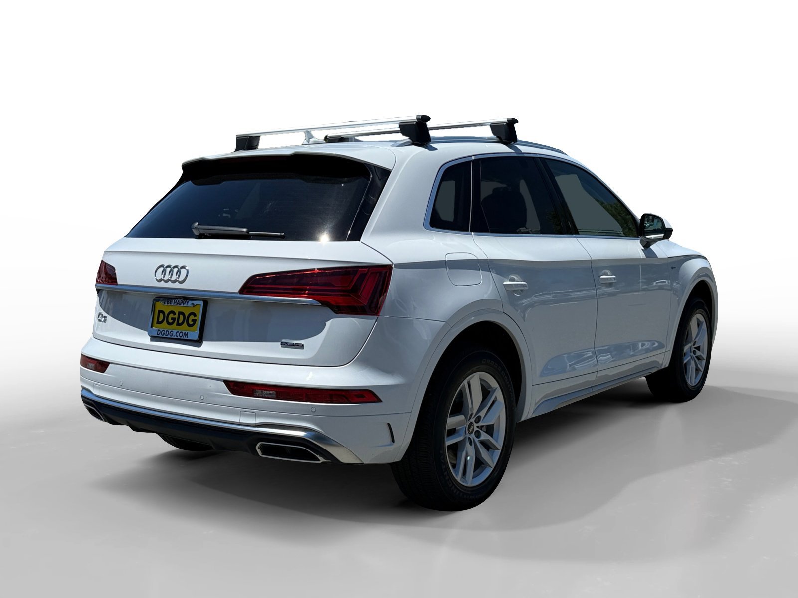 Used 2023 Glacier White Audi 45 S line Premium image 5