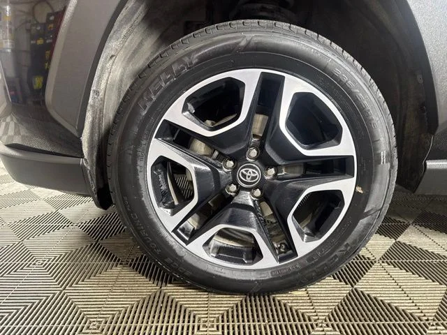 Used 2020 Midnight Black Metallic Toyota Adventure image 10