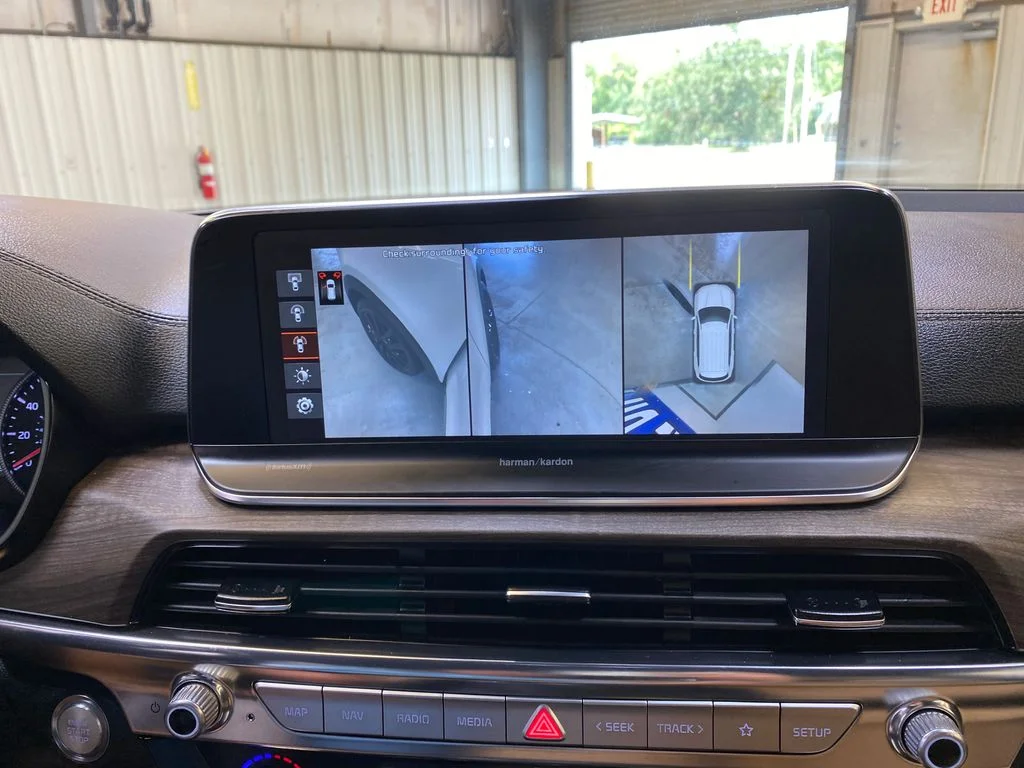 Used 2021 White Kia SX image 49