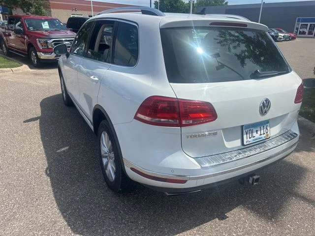 Used 2016 White Volkswagen VR6 FSI image 5