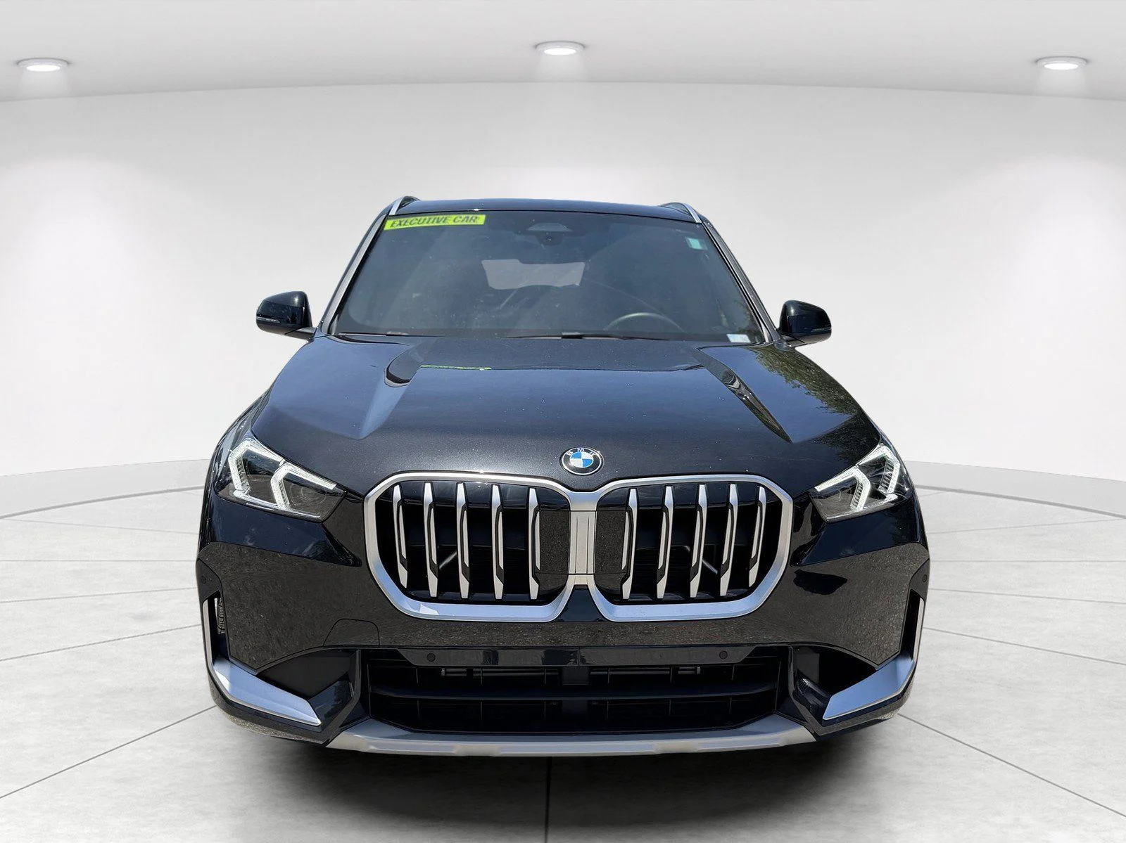 New 2026 Black Sapphire Metallic BMW xDrive28i image 2