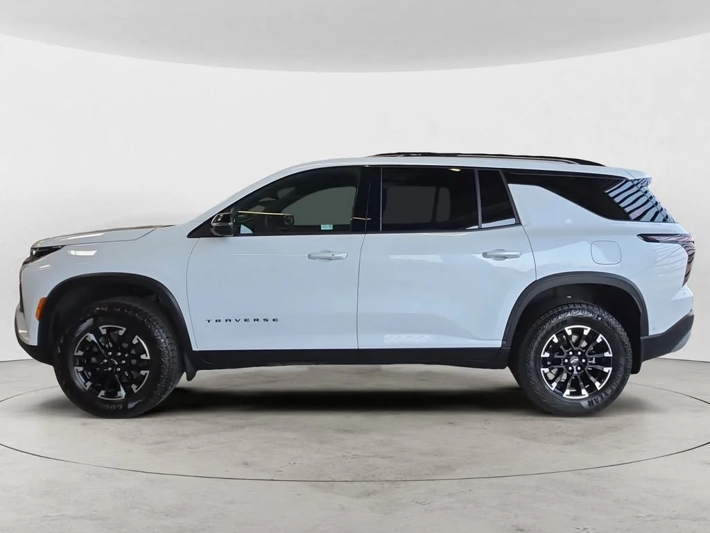 Used 2026 Polar White Tricoat Chevrolet Z71 image 8