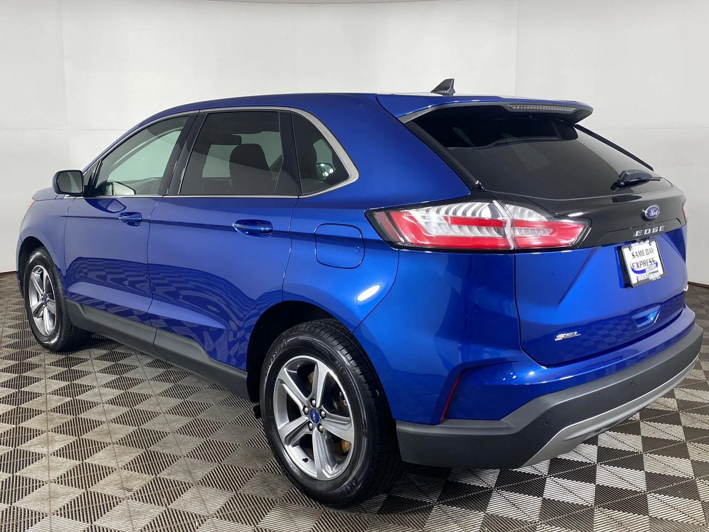 Used 2022 Blue Metallic Ford SEL image 27