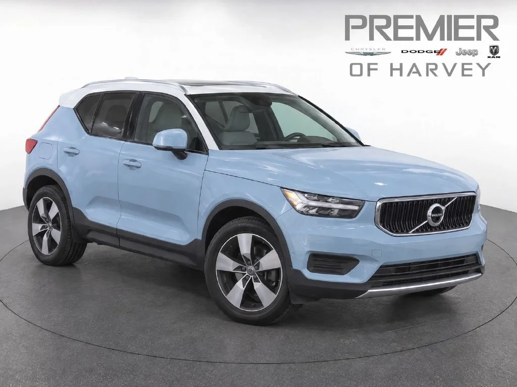 2019 Volvo XC40 Momentum