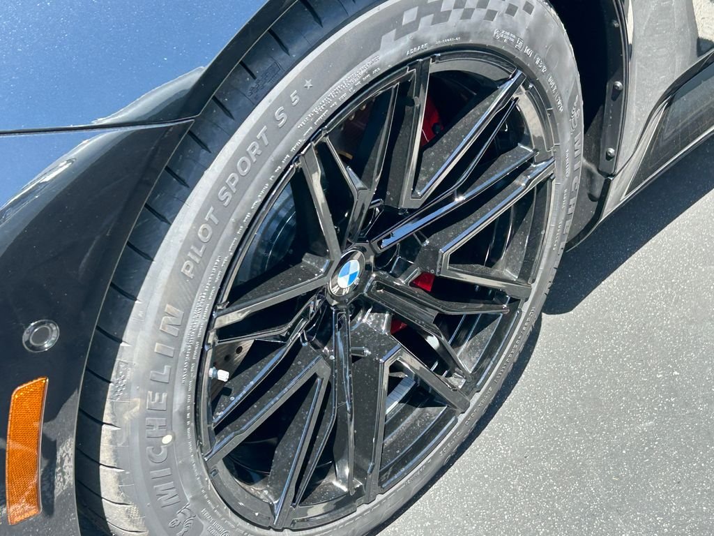 New 2027 Black Sapphire Metallic BMW Base image 3