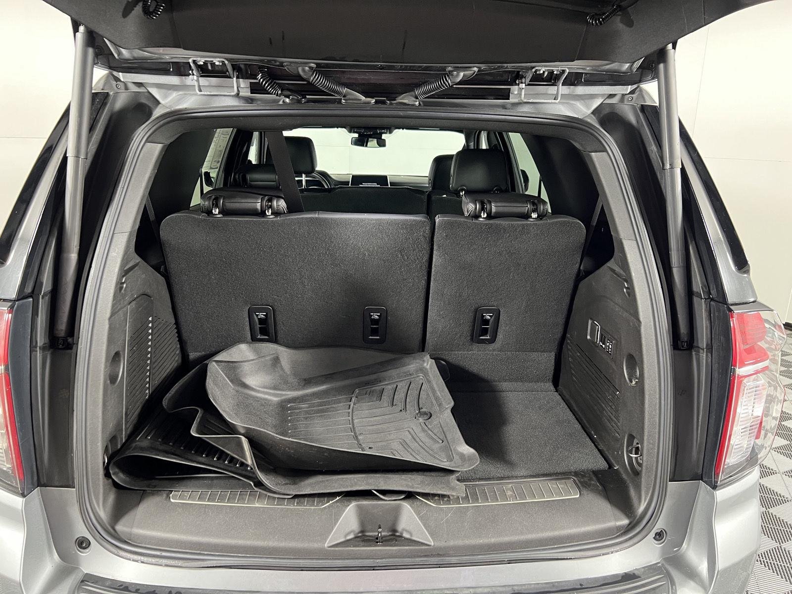 Used 2023 Sterling Gray Metallic Chevrolet RST image 5