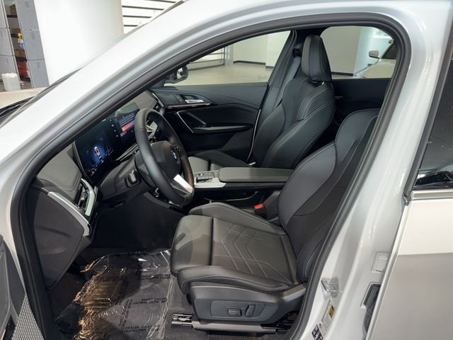 New 2026 Mineral White Metallic BMW xDrive28i image 14