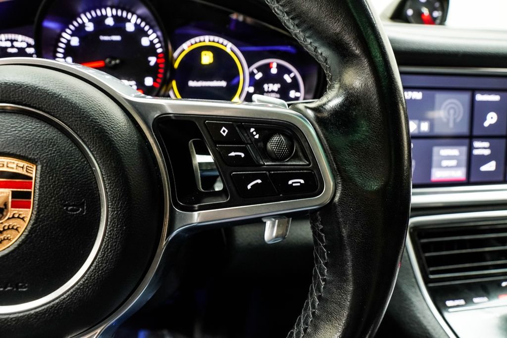 Used 2020 Blue Porsche Base image 37