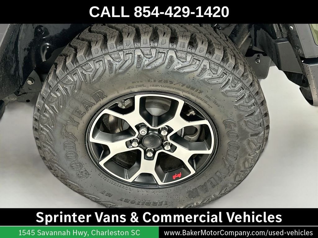 Used 2021 Green Clearcoat Jeep Unlimited Rubicon image 33