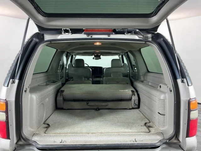 Used 2004 Silver Birch Metallic Chevrolet Z71 image 26
