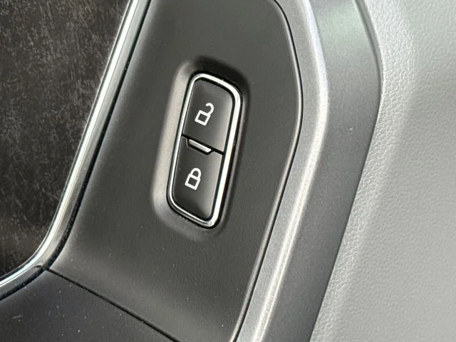 Used 2022 Gray Ford XLT image 21