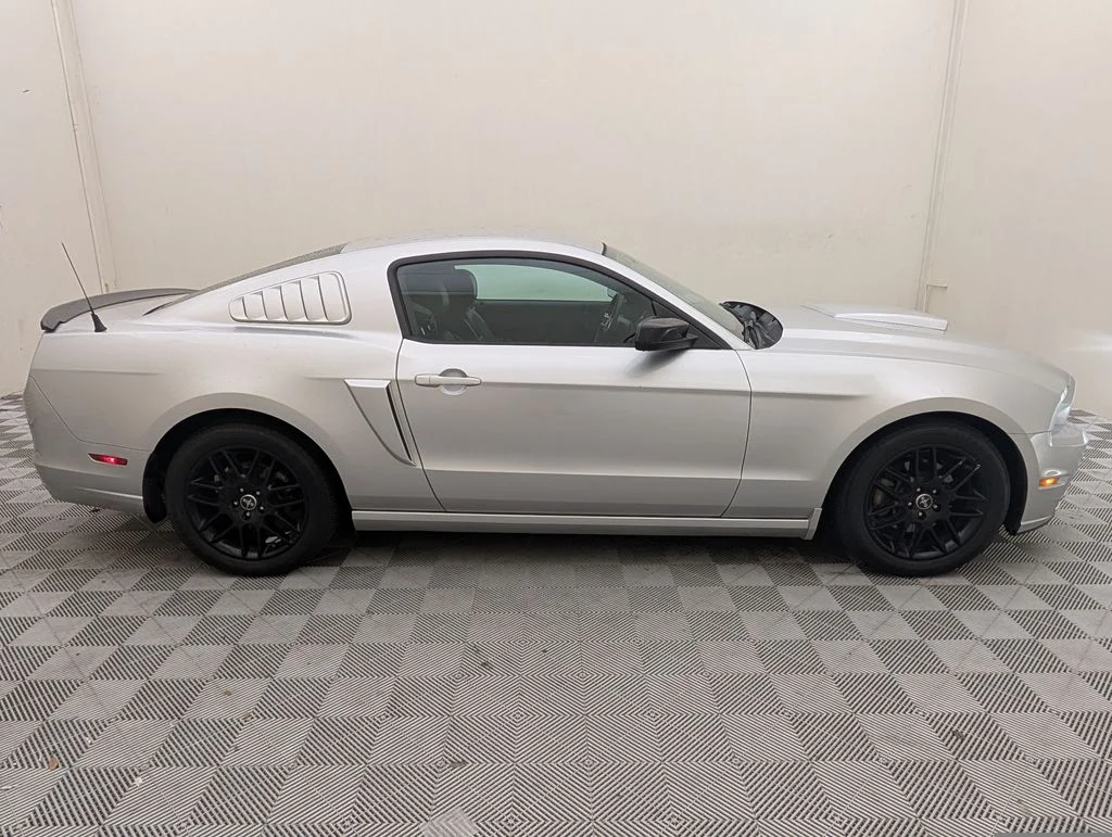 Used 2014 Ford Mustang V6 with VIN 1ZVBP8AM3E5298037 for sale in Kissimmee, FL