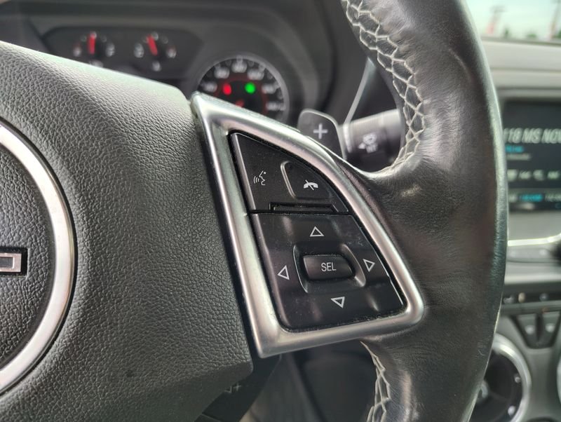 Used 2018 Blue Chevrolet 1LT image 12