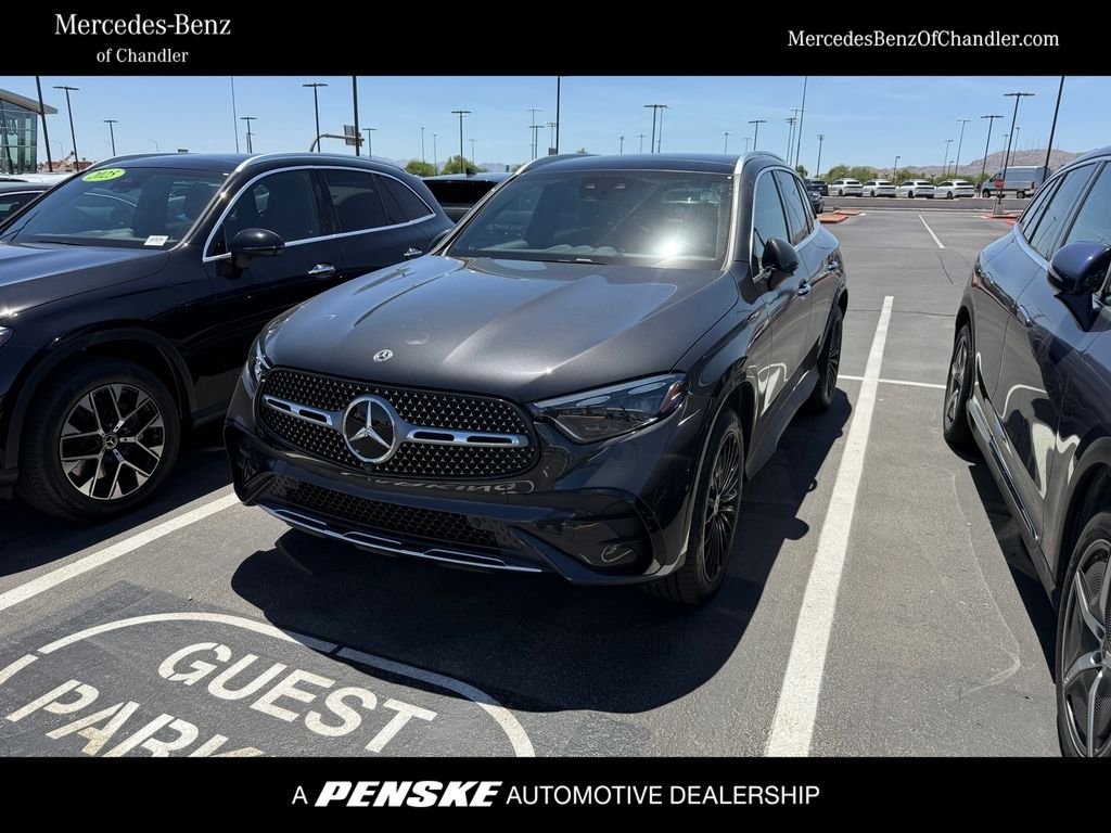 Certified Used 2026  Mercedes-Benz GLC 300 image 1